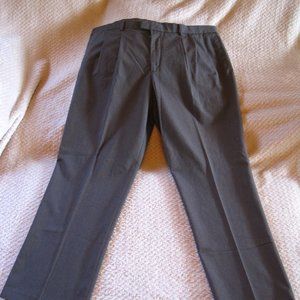 Men's DOCKERS Dress Pants Gray Size 42 x 32